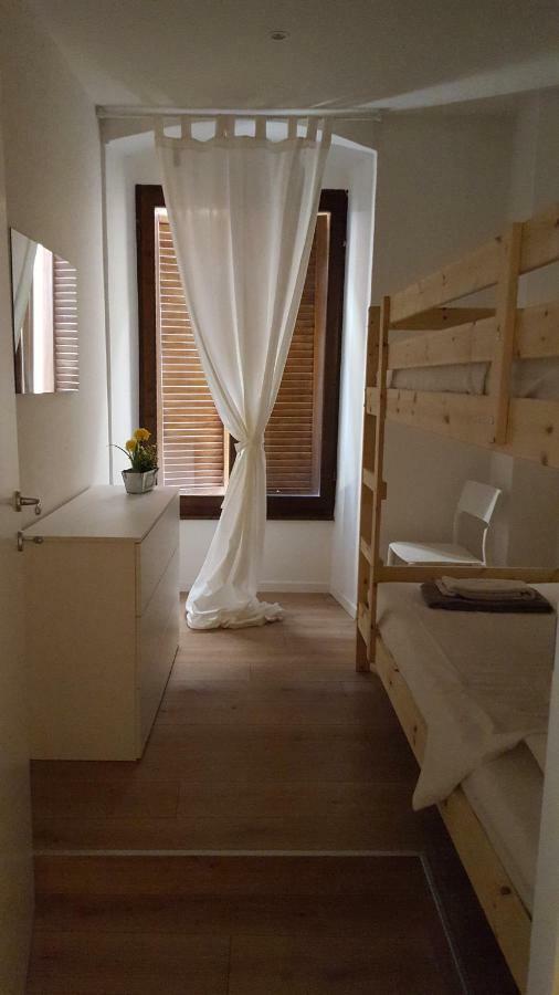 Appartamento Sunrise - Centro Storico N1 Riva del Garda Eksteriør billede